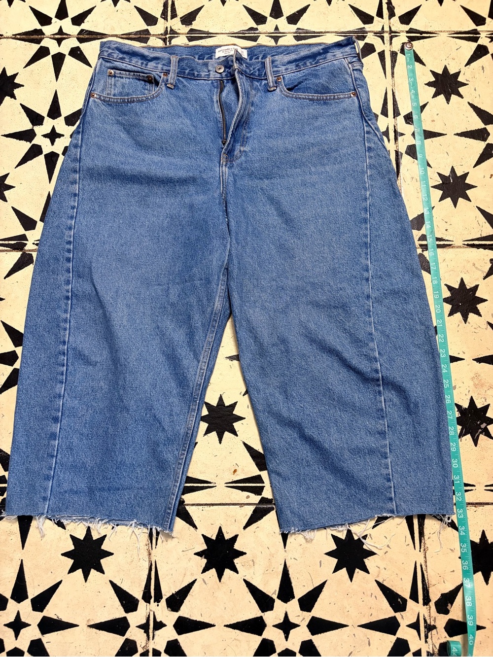 abercrombie & fitch barrel jean
